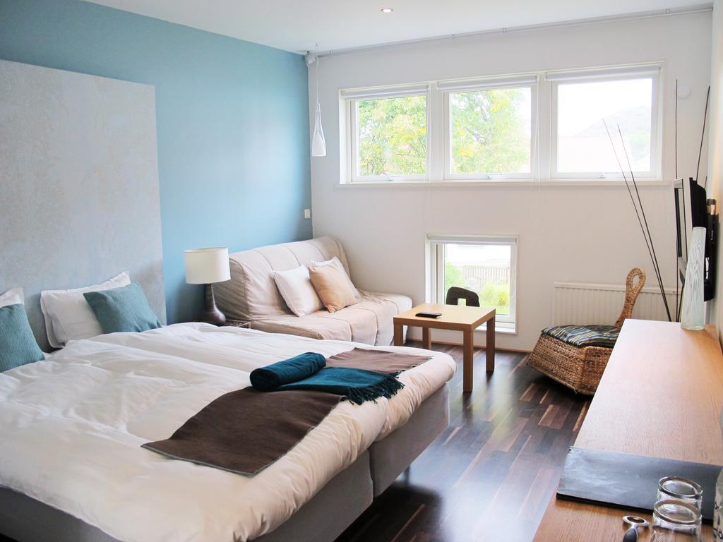 Noesundsgarden Hotell & Vandrarhem Bagian luar foto