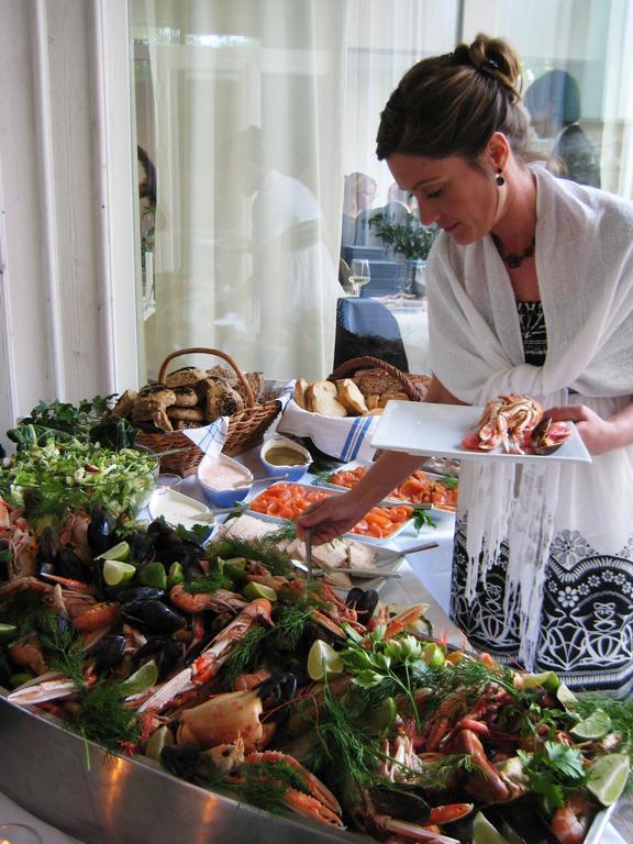 Noesundsgarden Hotell & Vandrarhem Bagian luar foto
