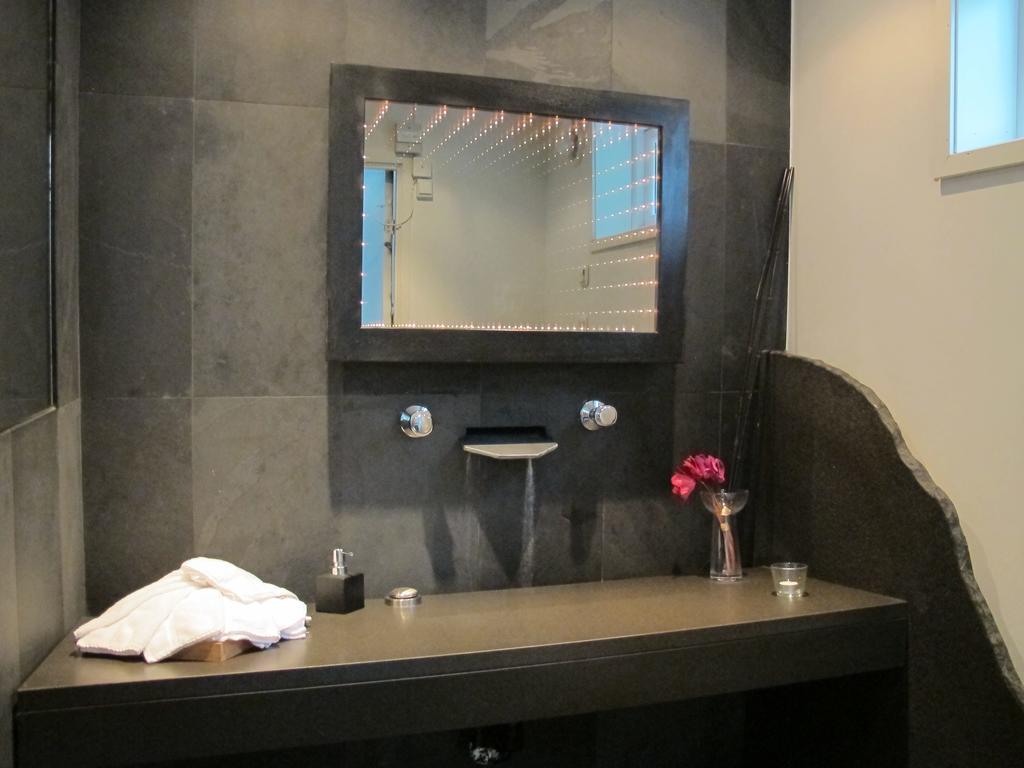 Noesundsgarden Hotell & Vandrarhem Bagian luar foto