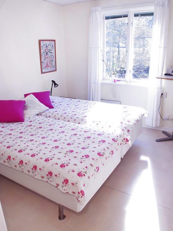 Noesundsgarden Hotell & Vandrarhem Bagian luar foto